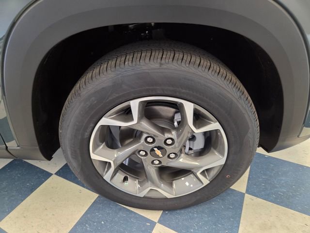 New 2026 Chevrolet Trax LT w/ Driver Confidence Package image 10