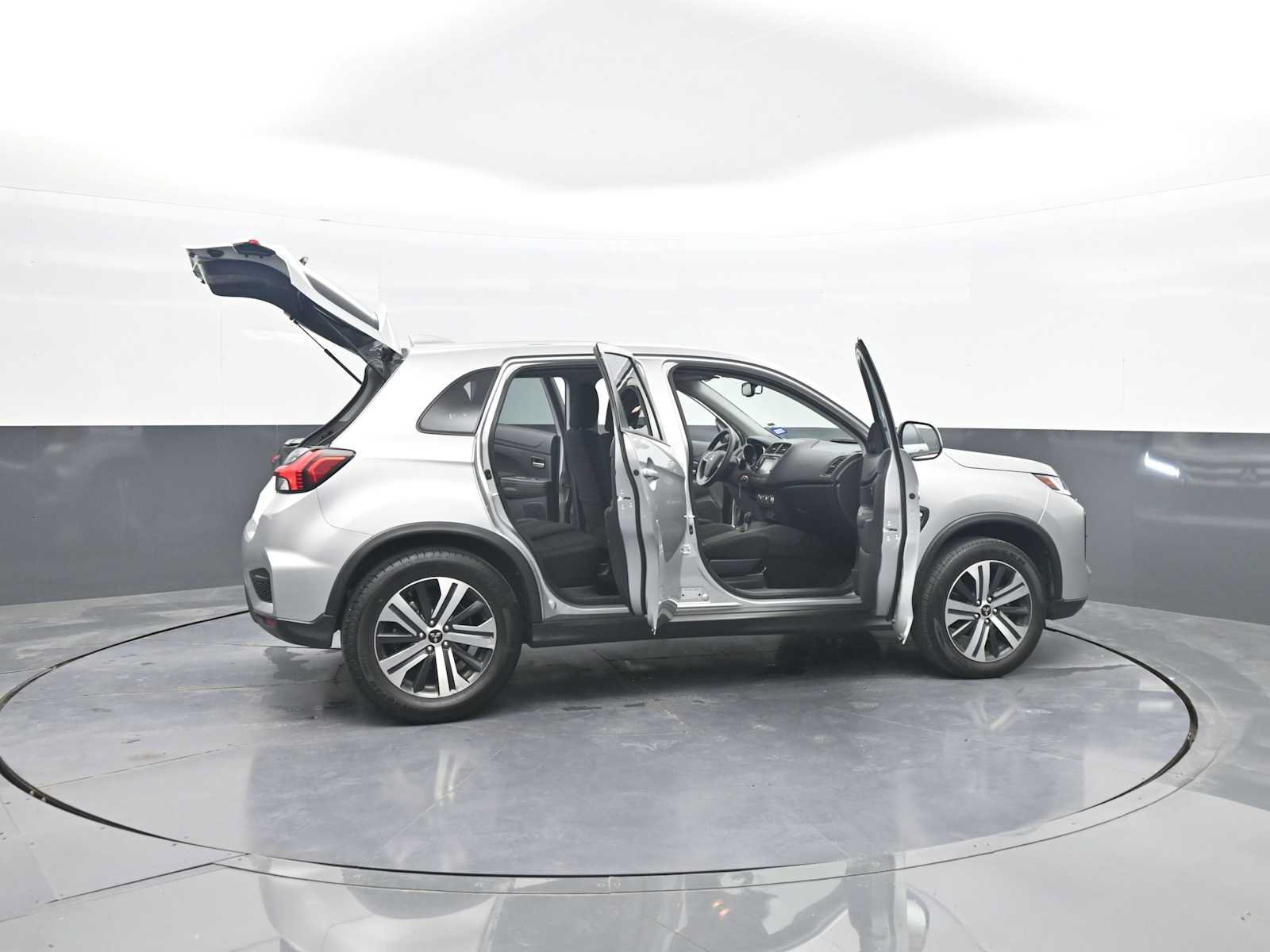 Used 2025 Mitsubishi Outlander Sport ES AWD/4WD image 46