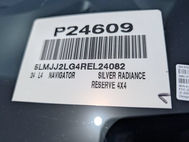 Used 2024 Lincoln Navigator Reserve AWD/4WD image 40