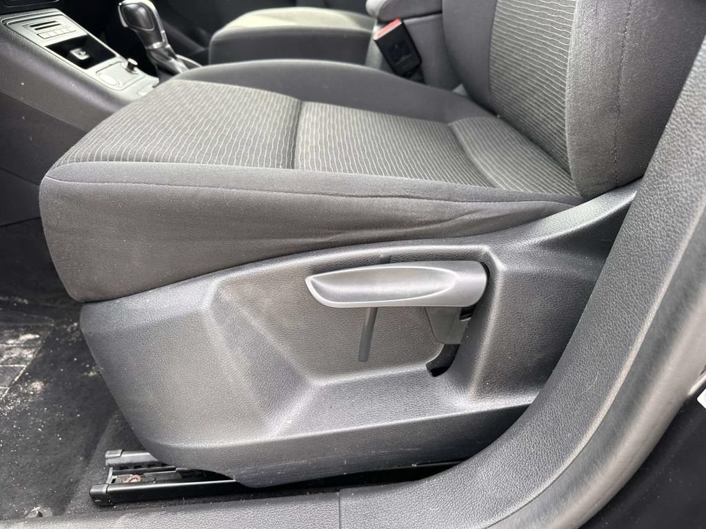 Used 2017 Volkswagen Tiguan Limited w/ Premium Package AWD/4WD image 10