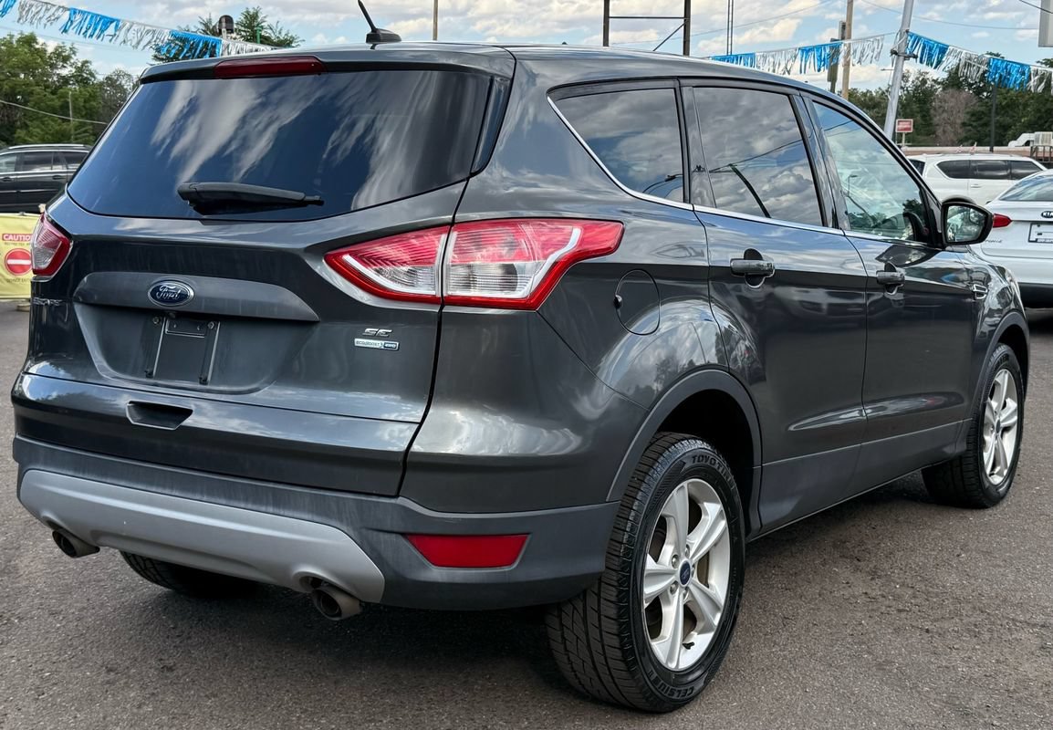 Used 2016 Ford Escape SE AWD/4WD image 2