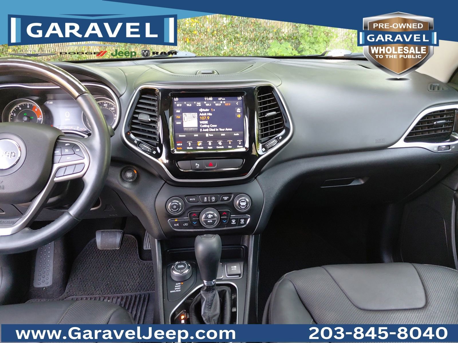 Used 2019 Jeep Cherokee Overland AWD/4WD image 3
