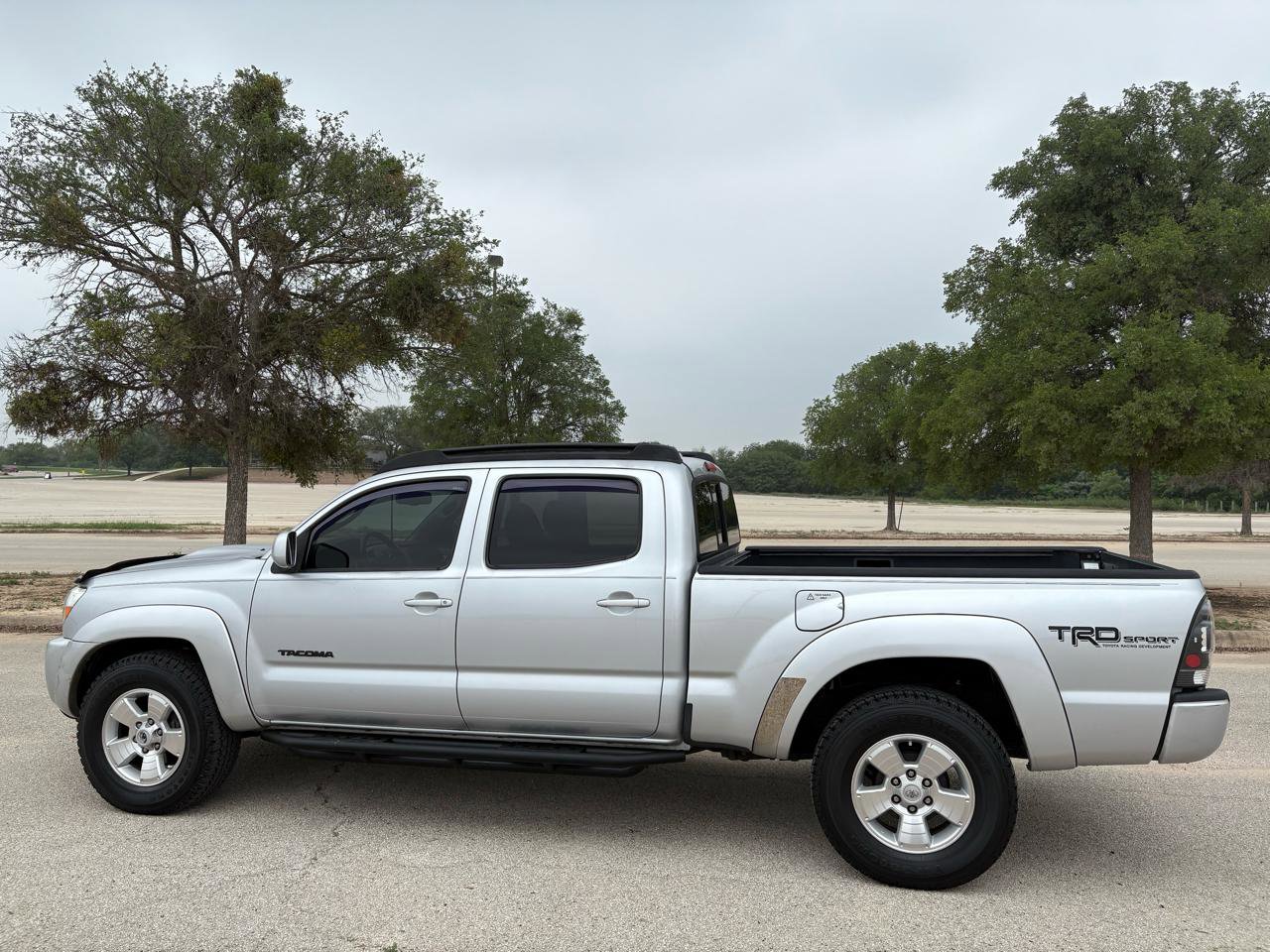 Used 2010 Toyota Tacoma PreRunner RWD image 9