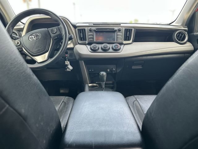 Used 2015 Toyota RAV4 LE FWD image 24
