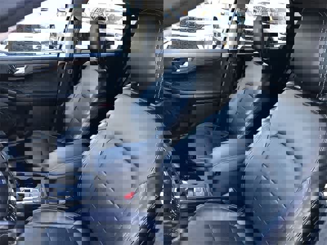 Used 2020 Ford Escape Titanium image 12