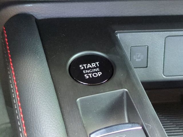 New 2026 Nissan Kicks SR image 25