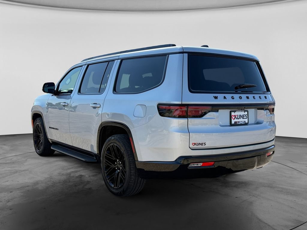 Used 2024 Jeep Wagoneer Series II AWD/4WD image 7