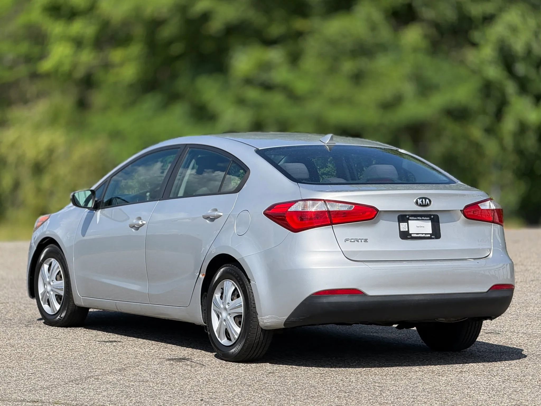 Used 2015 Kia Forte LX FWD image 10