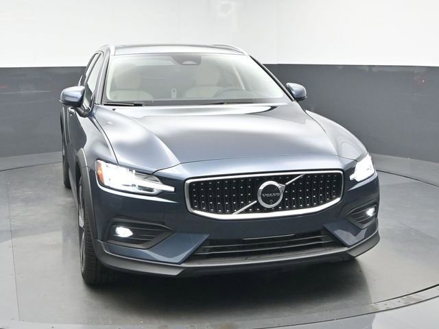 New 2026 Volvo V60 B5 Cross Country Plus w/ Protection Package Premier image 2