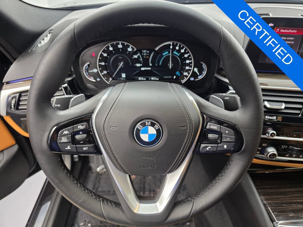 Used 2019 BMW 530e RWD image 18