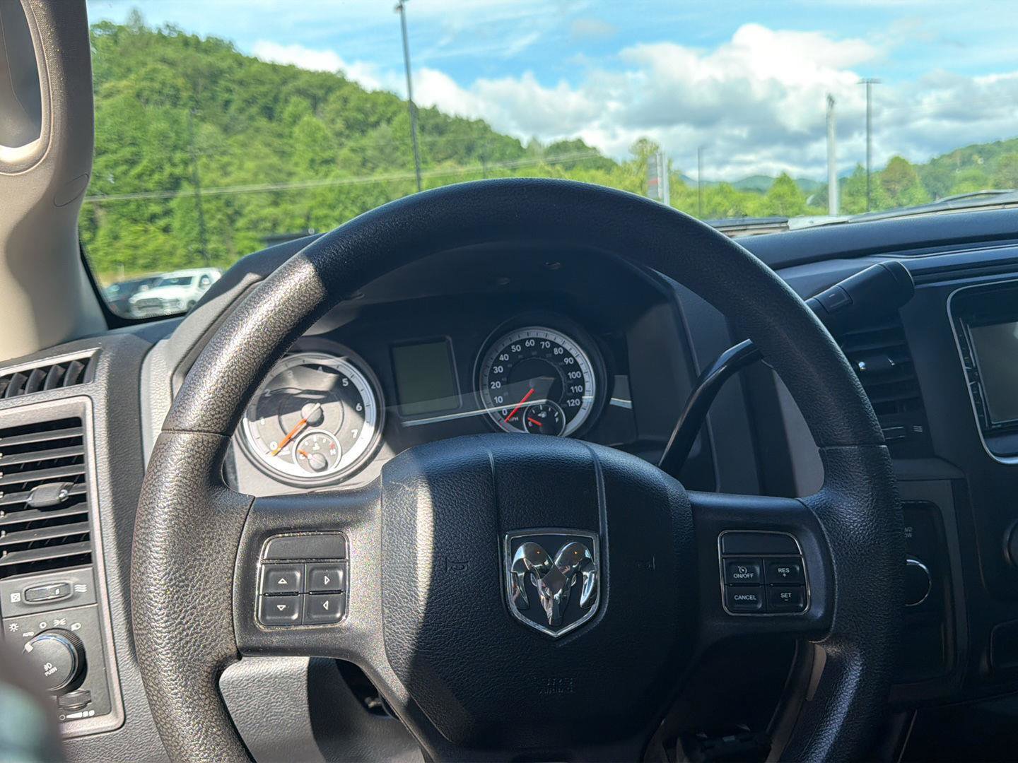 Used 2013 RAM 1500 Express AWD/4WD image 12