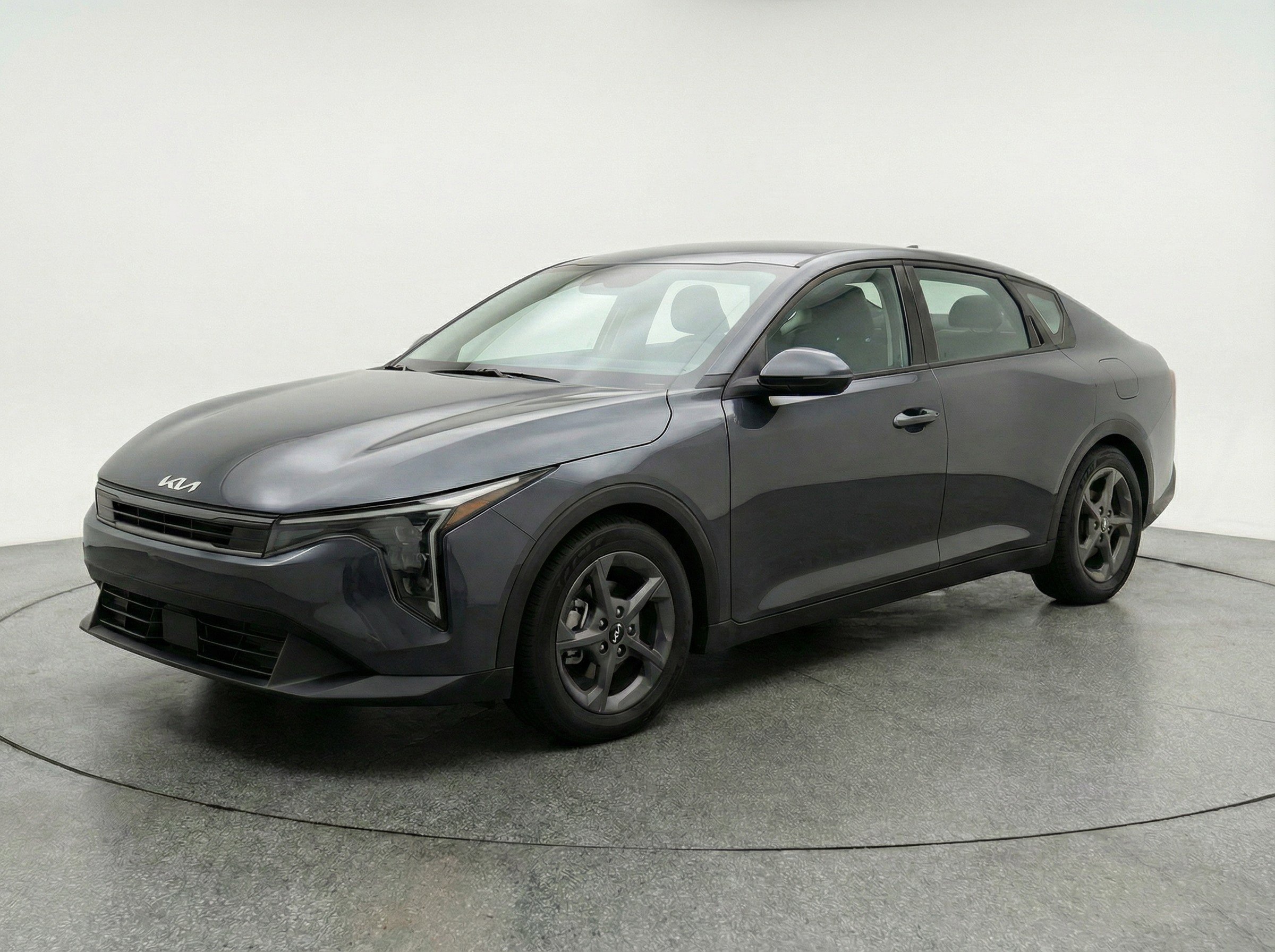 Used 2025 Kia K4 FWD image 3