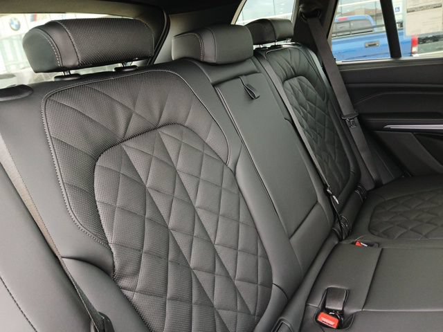 New 2026 BMW X5 xDrive50e AWD/4WD image 13