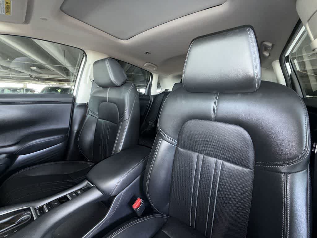 Used 2023 Honda HR-V EX-L image 14