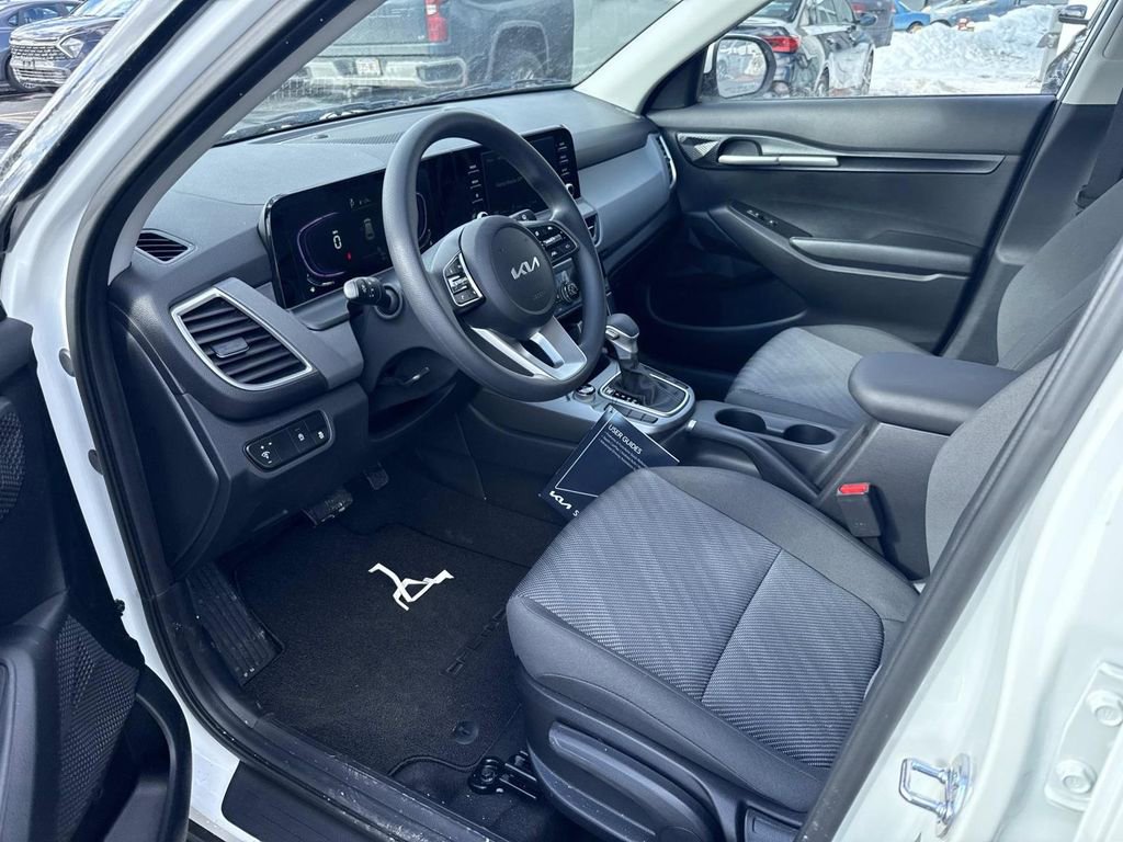 New 2026 Kia Seltos LX image 8