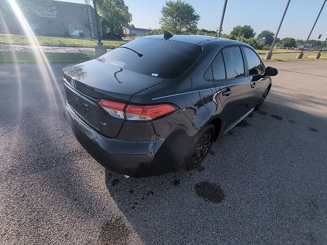 Used 2026 Toyota Corolla LE FWD image 5