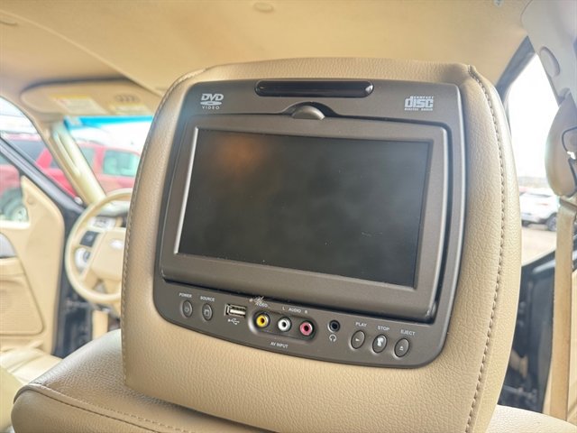 Used 2014 Ford Expedition EL XLT w/ Equipment Group 202A image 27