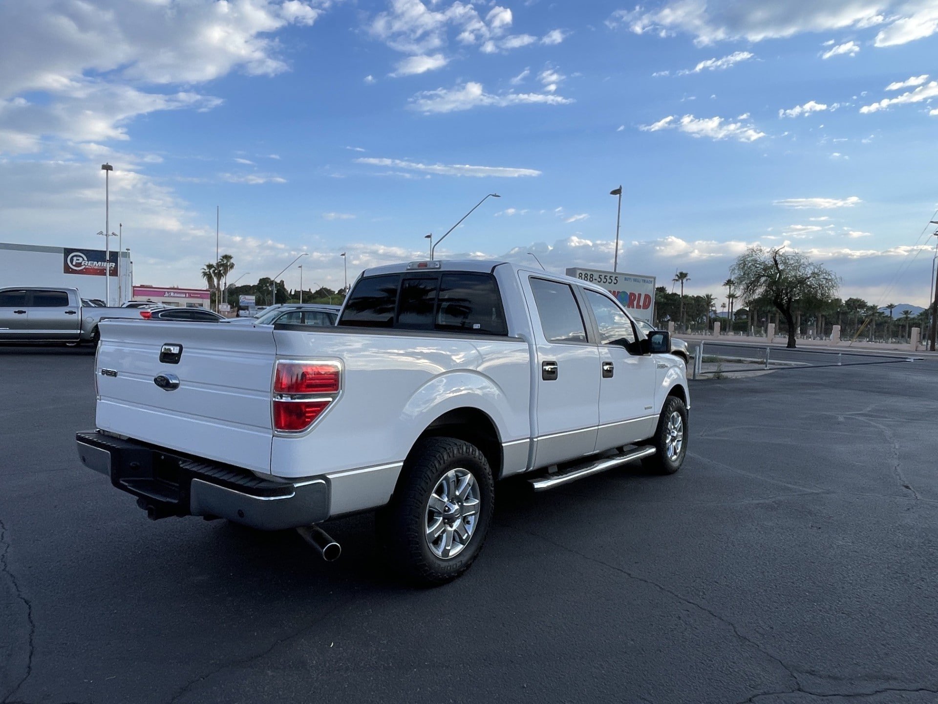 Used 2014 Ford F150 XLT w/ Equipment Group 302A Luxury RWD image 5