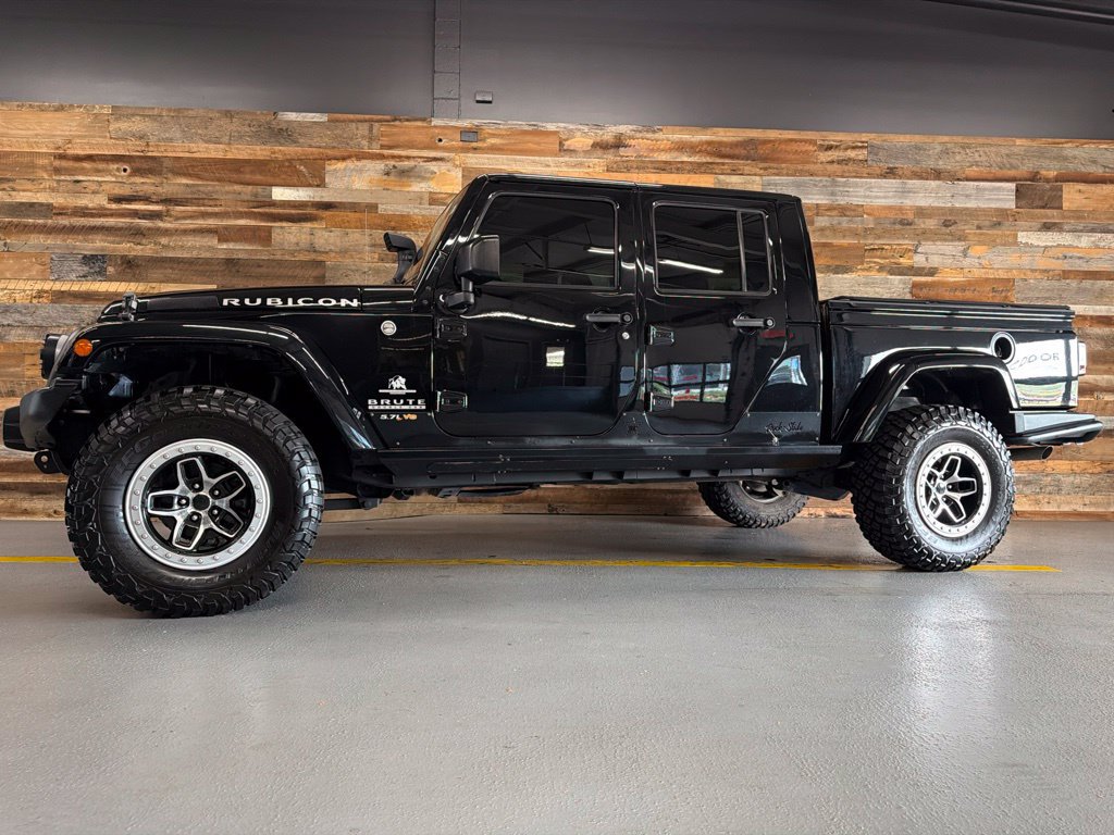 Used 2016 Jeep Wrangler Unlimited Rubicon w/ Connectivity Group AWD/4WD image 52