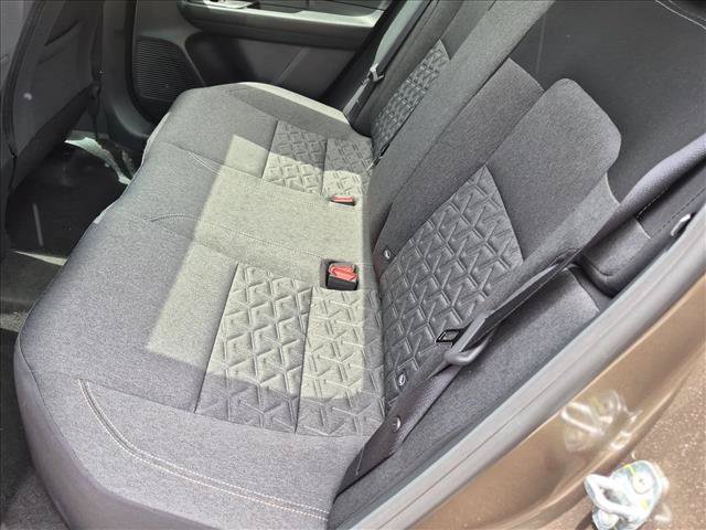 Certified 2025 Nissan Kicks SV w/ SV Premium Package FWD image 18