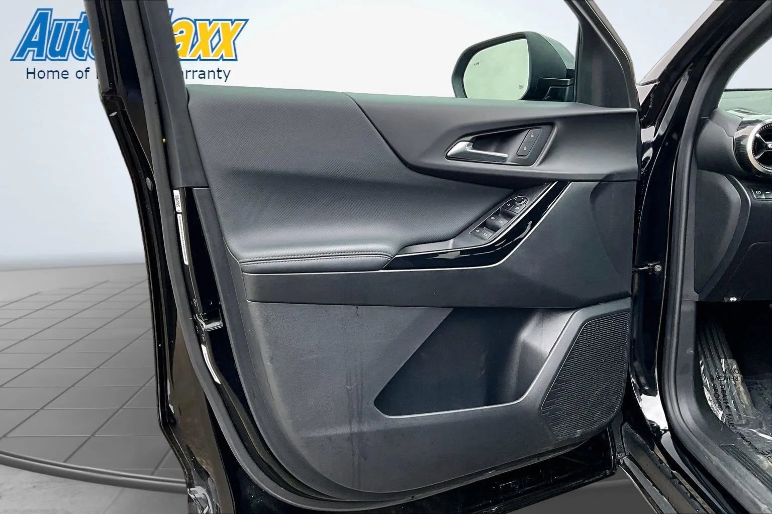 Used 2025 Chevrolet Equinox LT AWD/4WD image 26