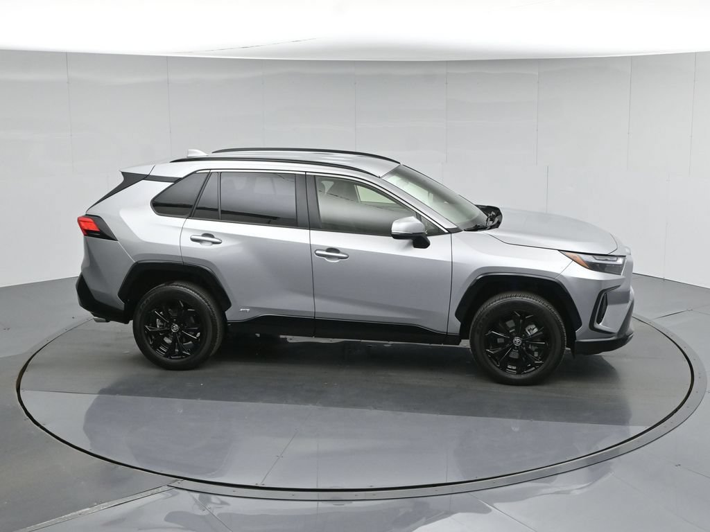 Used 2025 Toyota RAV4 SE AWD/4WD image 56