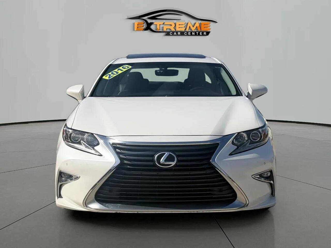 Used 2016 Lexus ES 350 w/ Navigation System Package FWD image 9