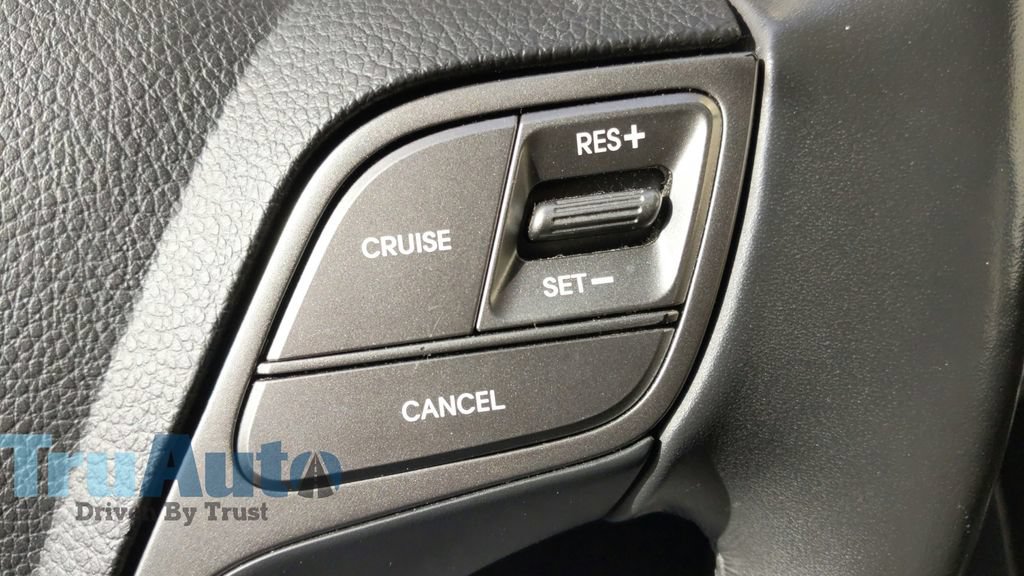 Used 2018 Hyundai Santa Fe Sport FWD image 27