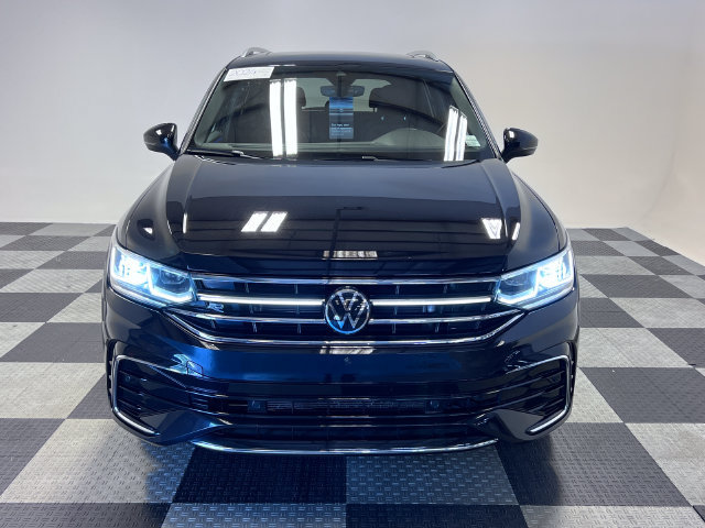 Certified 2024 Volkswagen Tiguan SEL R-Line AWD/4WD image 2