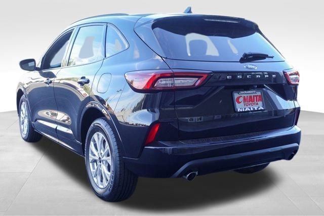 Used 2024 Ford Escape ST-Line image 8
