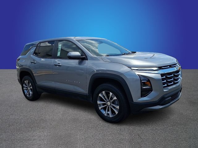 Used 2026 Chevrolet Equinox LT FWD image 3