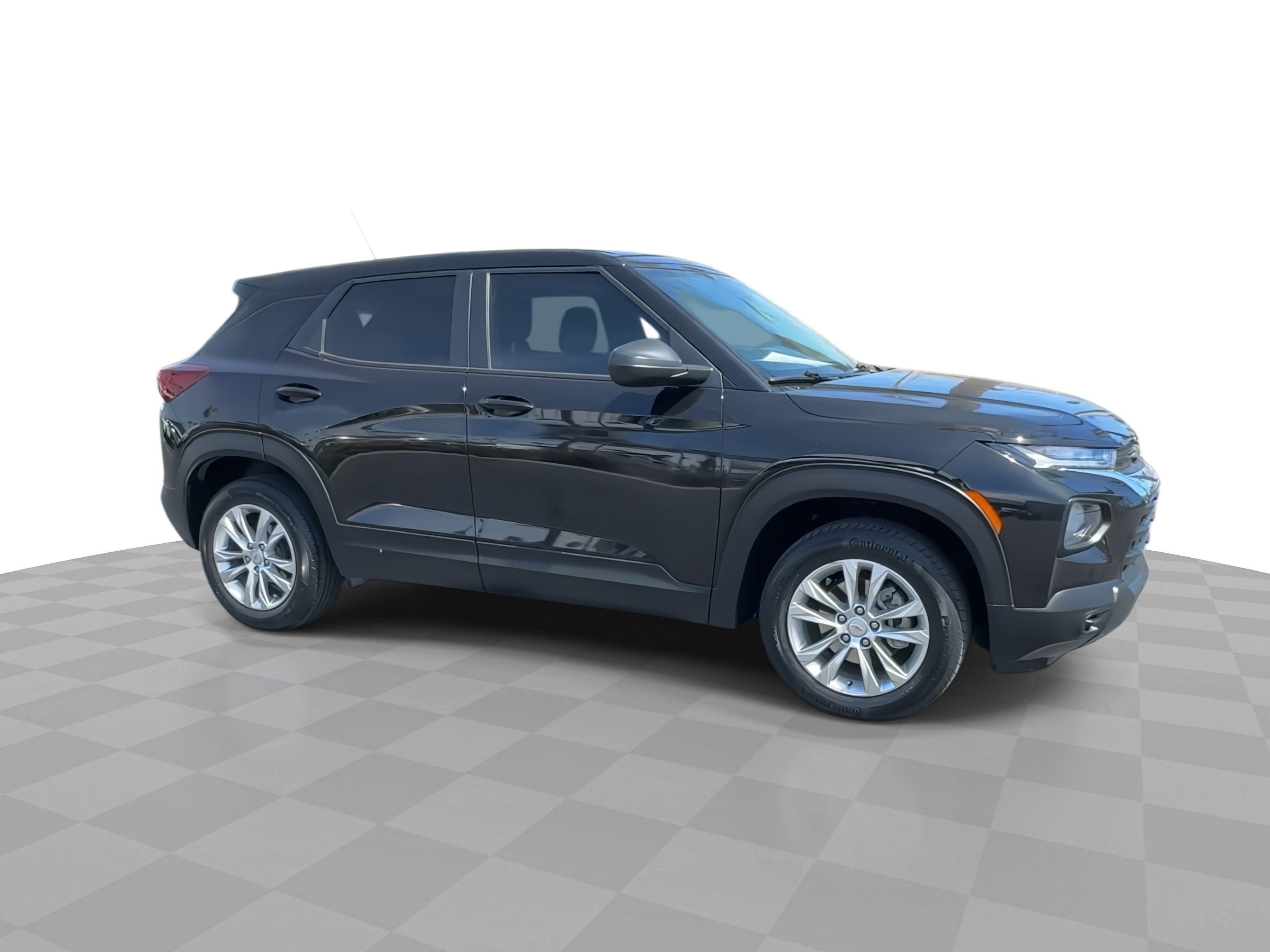 Used 2023 Chevrolet TrailBlazer LS AWD/4WD image 2