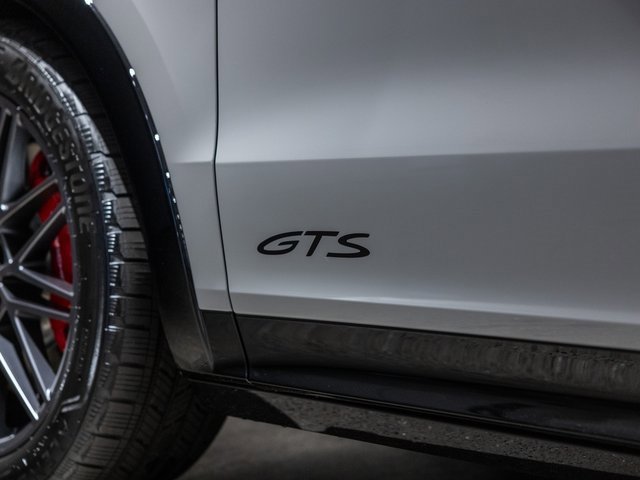 New 2026 Porsche Cayenne GTS image 21