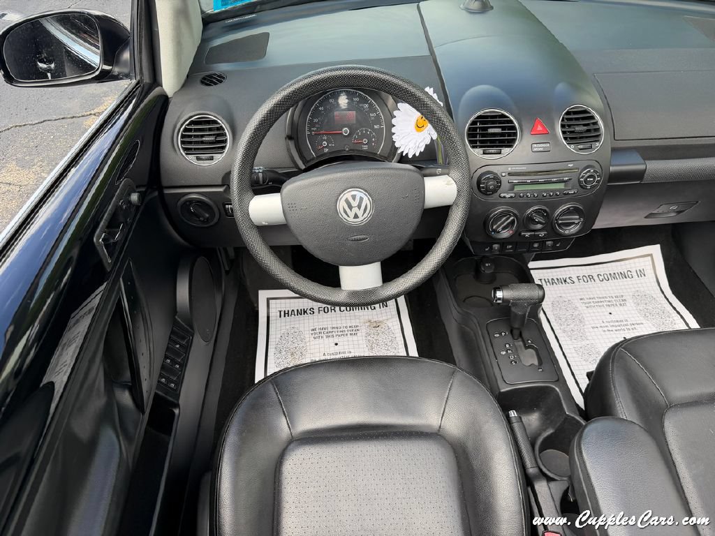 Used 2008 Volkswagen Beetle S FWD image 26
