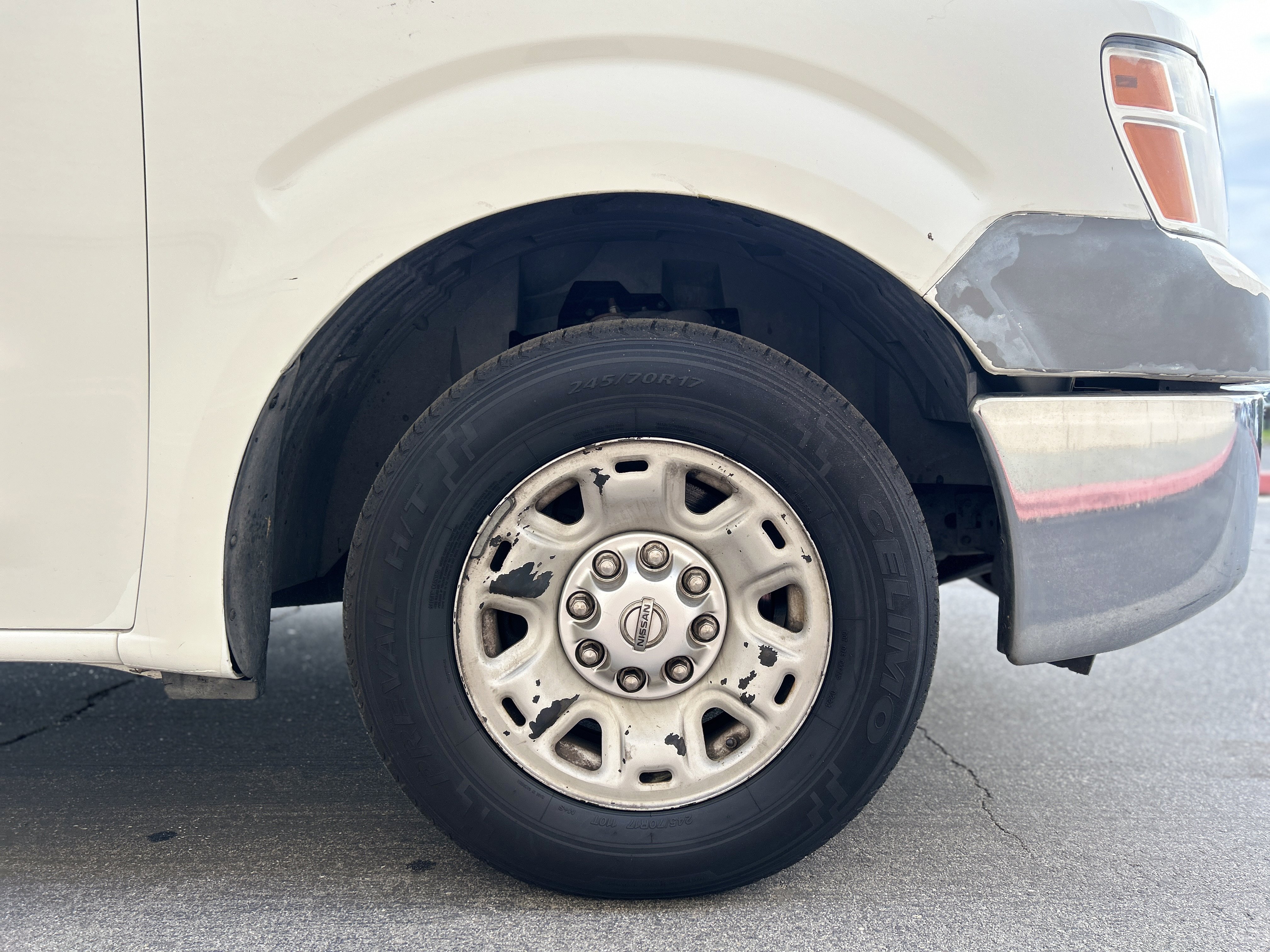 Used 2014 Nissan NV 2500 SV image 13