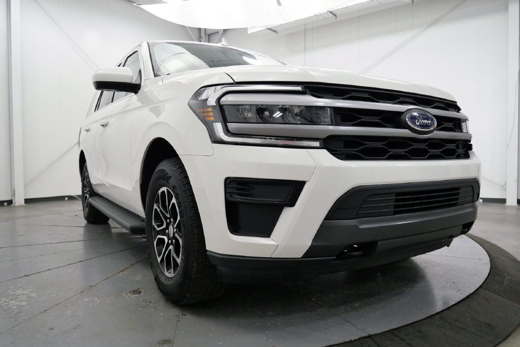 Used 2022 Ford Expedition XLT AWD/4WD image 40