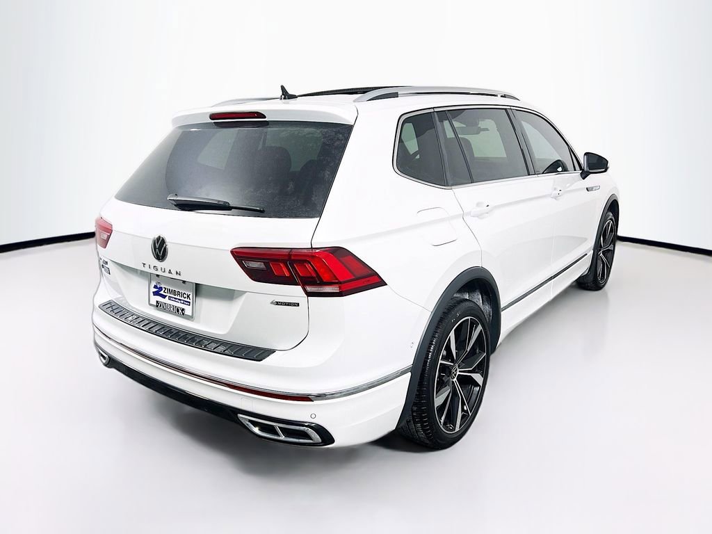 Used 2024 Volkswagen Tiguan SEL R-Line image 7