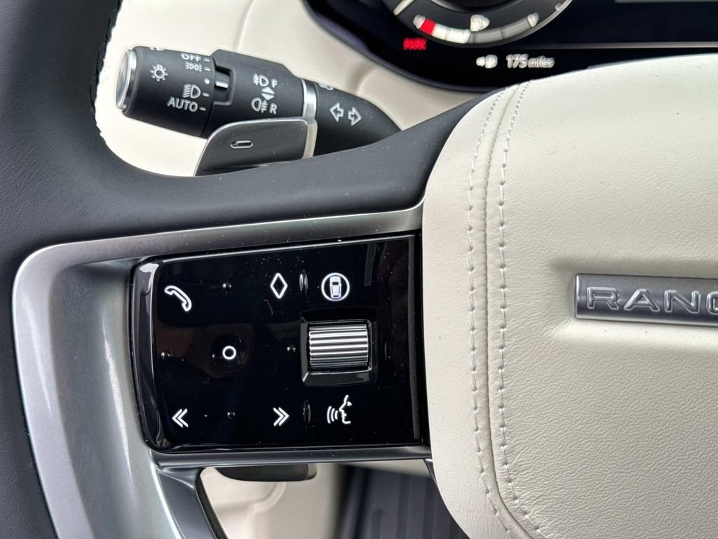 New 2026 Land Rover Range Rover SE AWD/4WD image 31