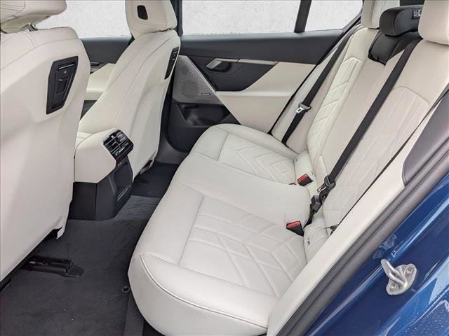 New 2026 BMW i5 eDrive40 w/ Premium Package AWD/4WD image 16