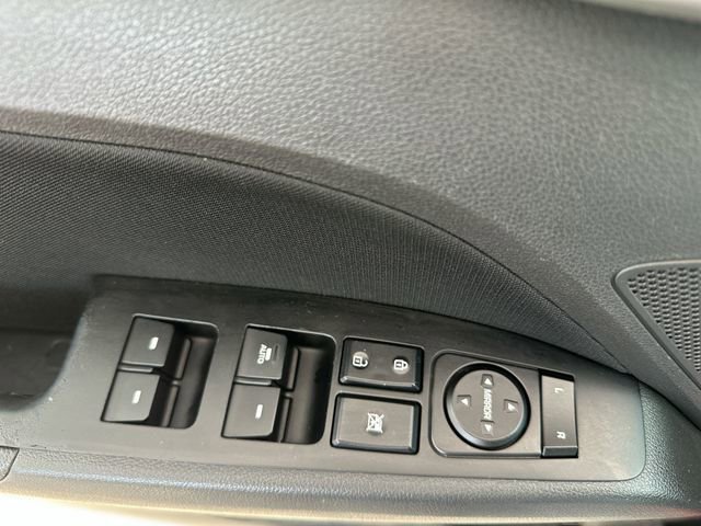 Used 2017 Hyundai Elantra Value Edition image 14