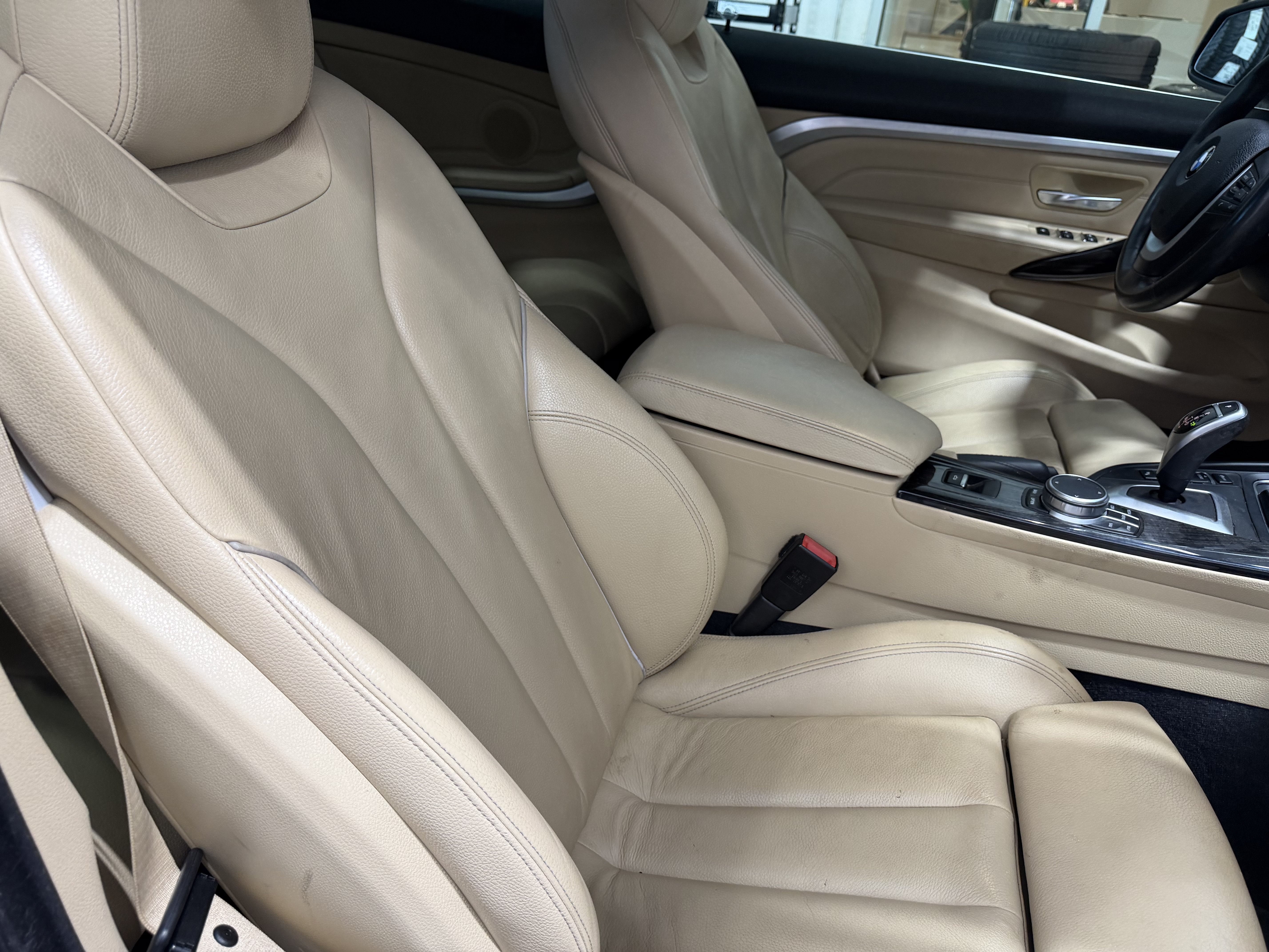 Used 2020 BMW 430i Convertible w/ Convenience Package RWD image 25