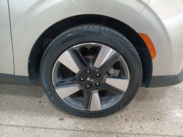 Used 2020 Kia Soul EX image 40