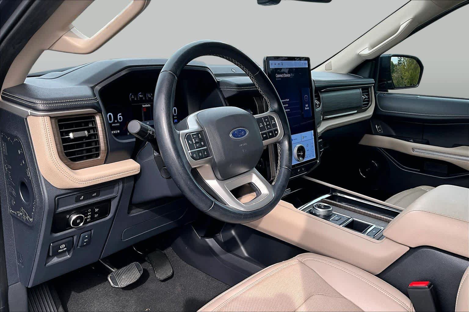 Used 2024 Ford Expedition Limited RWD image 17