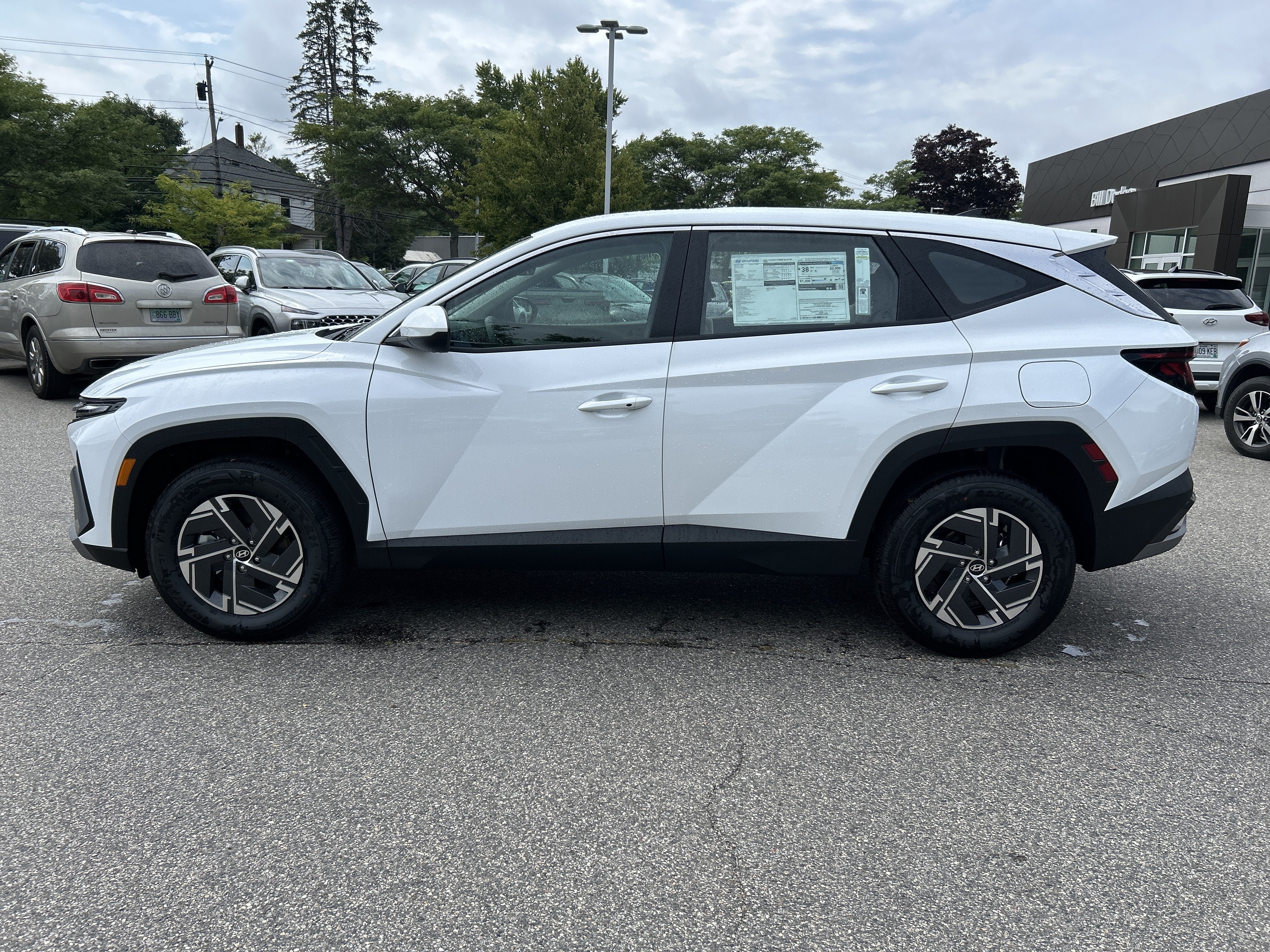 New 2026 Hyundai Tucson Blue SE AWD/4WD image 2