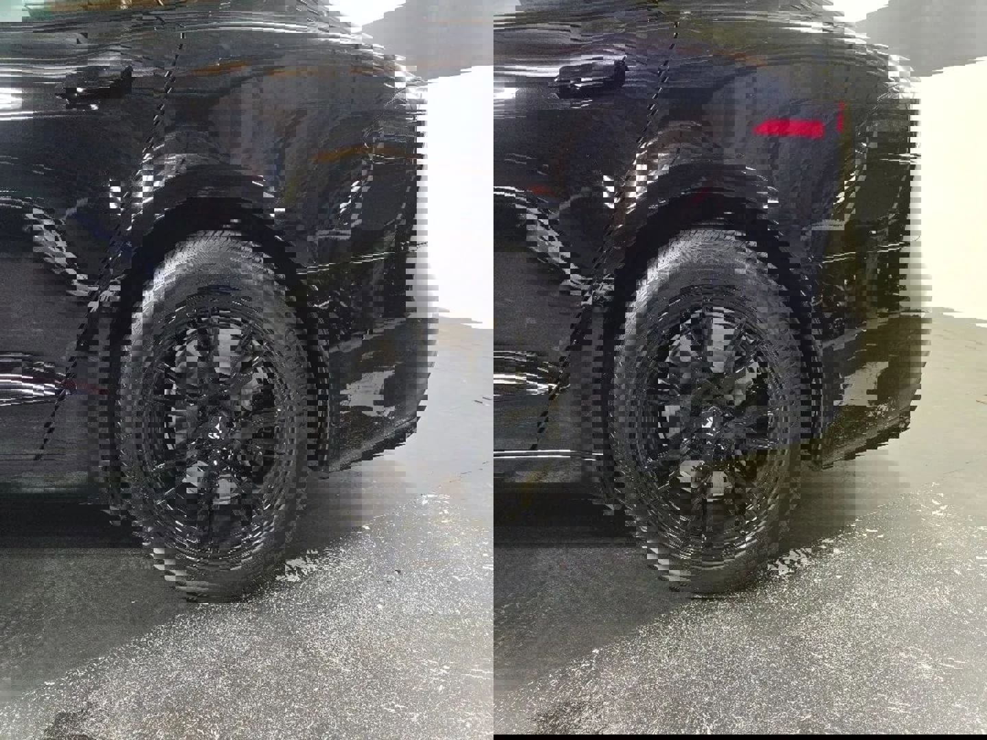 Used 2023 Tesla Model S image 22