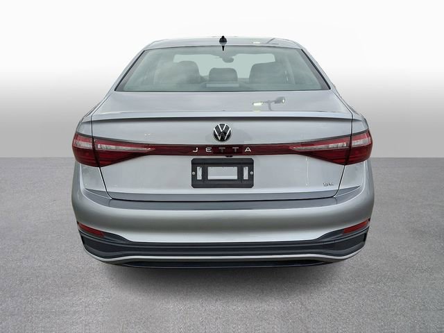 Used 2025 Volkswagen Jetta SE image 5