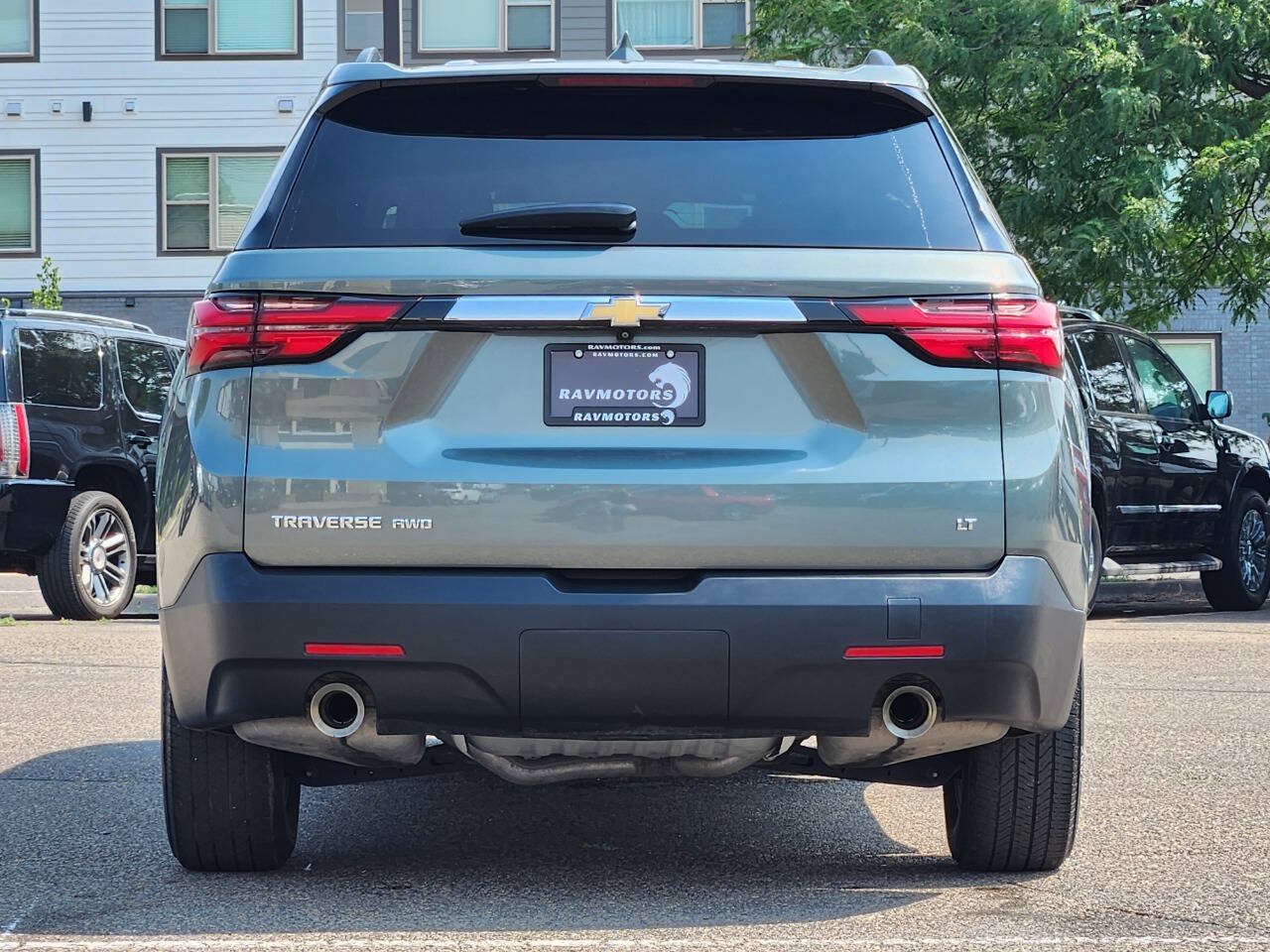 Used 2023 Chevrolet Traverse LT w/ LPO, Floor Liner Package AWD/4WD image 10