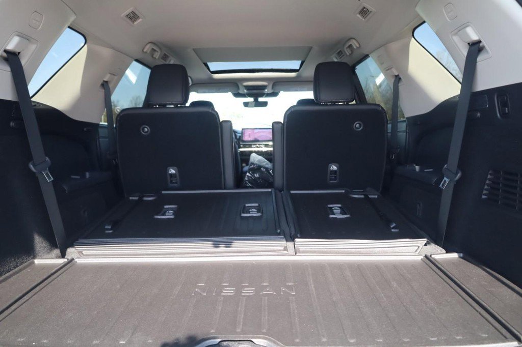 New 2026 Nissan Pathfinder Platinum image 25