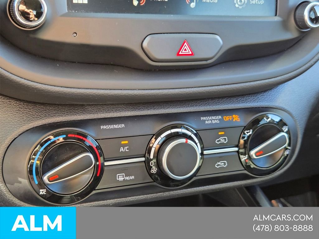 Used 2025 Kia Soul LX w/ LX Technology Package image 22