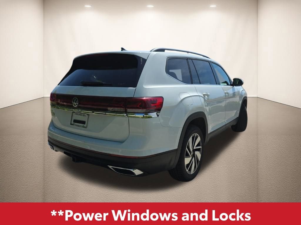 Used 2025 Volkswagen Atlas SE image 4